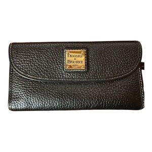Dooney & Bourke Italian Pebbled Black Continental Wallet